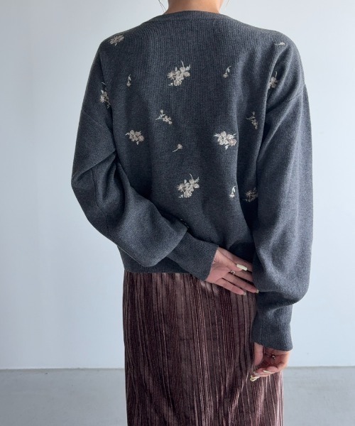 Unitage(ユニテージ)の「フラワー刺繍カーディガン(カーディガン/ボレロ・レディース・アイボリー/ブラウン/チャコールグレー・FREE)」の18枚目の写真