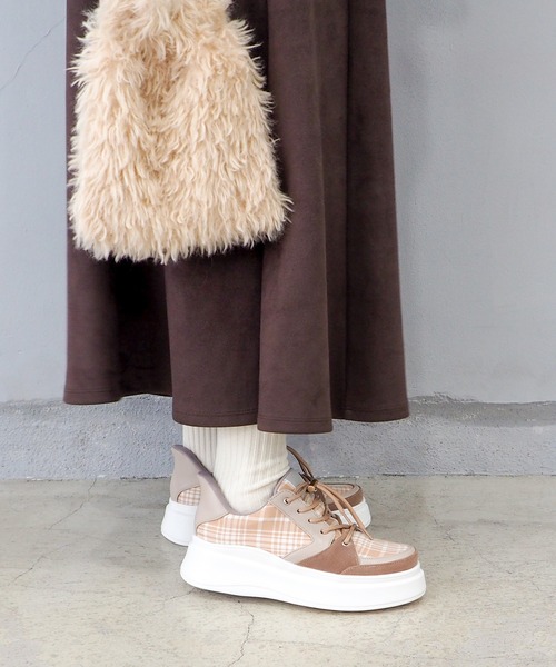 byあしながおじさん（バイアシナガオジサン）の「HANDSFREE｜厚底スニーカー　8490115（スニーカー・レディース・ベージュ/ブラック×ホワイト/ブラック×ピンク・22.5cm/23cm/23.5cm/24cm/24.5cm）」の20枚目の写真