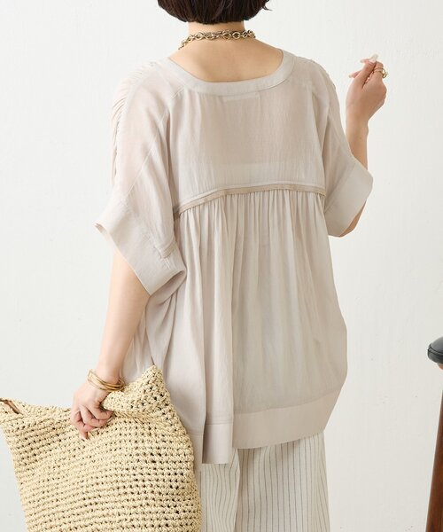 Jena espace merveilleux（ジェナ　エスパスメルヴェイユ）の「ニットラインギャザーシャツ（シャツ/ブラウス・レディース・パープル/ブラック/ベージュ・FREE）」の14枚目の写真