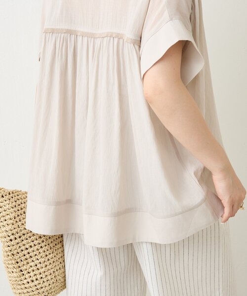 Jena espace merveilleux（ジェナ　エスパスメルヴェイユ）の「ニットラインギャザーシャツ（シャツ/ブラウス・レディース・パープル/ブラック/ベージュ・FREE）」の17枚目の写真