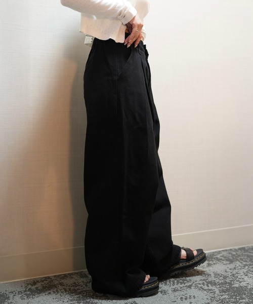 ZOZOMARKET（ゾゾマーケット）の「ZOZOMARKET by aoi - インボックスタックバギーデニム（デニムパンツ・レディース・ダークブラック・マルチサイズ）」の4枚目の写真