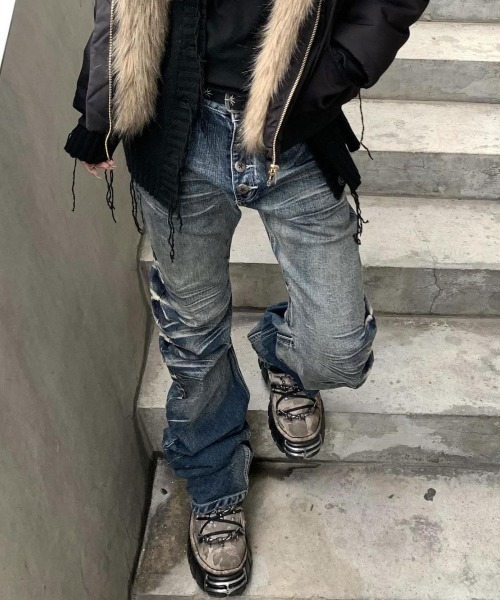 FreeZone（フリーゾーン）の「Y2Kギャザー フレアシルエットヴィンテージデニム（デニムパンツ・メンズ・ブルー/ブラック・M/S/L）」の19枚目の写真