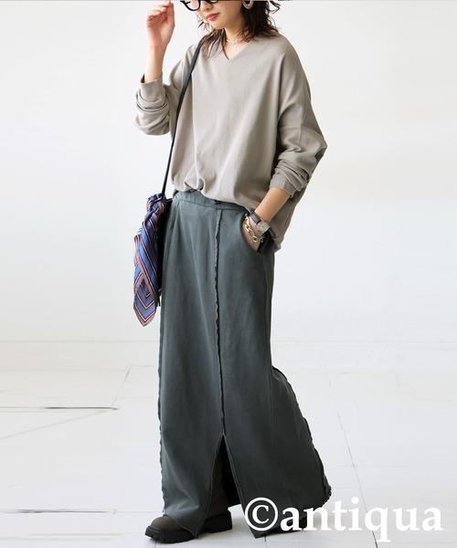 antiqua(アンティカ)の「コーデセット シュッと美トップス 裏毛スカート(Tシャツ/カットソー・レディース・レッド/杢グレー/グレイッシュベージュ/カーキ・R/P)」の3枚目の写真