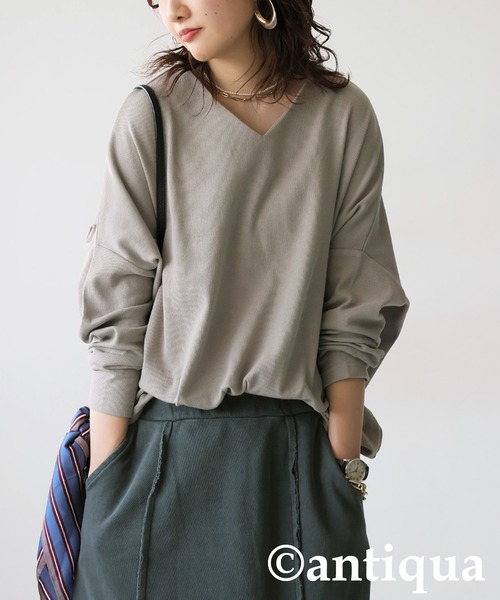 antiqua(アンティカ)の「コーデセット シュッと美トップス 裏毛スカート(Tシャツ/カットソー・レディース・レッド/杢グレー/グレイッシュベージュ/カーキ・R/P)」の12枚目の写真