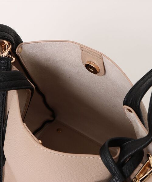 Q（キュー）の「ミニショルダー付きソフトレザーBAG（ハンドバッグ・レディース・アイボリー/ブラウン/ベージュ・ONE SIZE）」の12枚目の写真