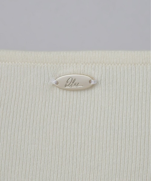 Olu.（オルドット）の「パフスリーブタックニット（ニット/セーター・レディース・アイボリー/ブラック/キャメル・FREE）」の8枚目の写真