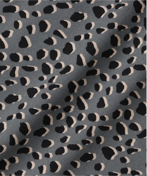 Right-on（ライトオン）の「【HONEYSUCKLE ROSE】レオパード柄スカート（スカート・レディース・ダークグレー/キナリ・M/L/S）」の5枚目の写真