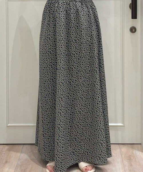 Right-on（ライトオン）の「【HONEYSUCKLE ROSE】レオパード柄スカート（スカート・レディース・ダークグレー/キナリ・M/L/S）」の22枚目の写真