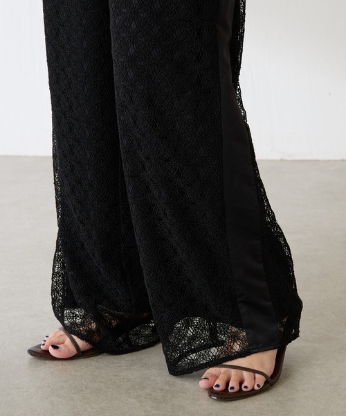 COLLAGE GALLARDAGALANTE（コラージュガリャルダガランテ）の「レースワイドパンツ（その他パンツ・レディース・ブラック/オフホワイト・FREE）」の5枚目の写真