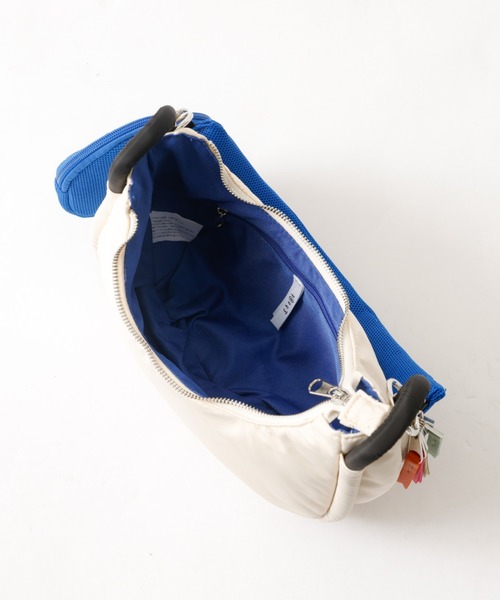 cheek(BAG)(チーク)の「【cheek】round 2WAY shoulder 2WAY ハーフムーン型 ワンハンドバッグ(ハンドバッグ・レディース・グレー/ブラック/ホワイト・フリー)」の22枚目の写真