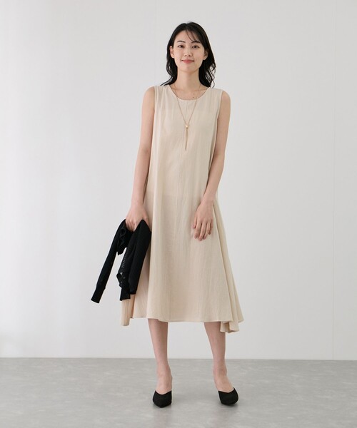 Jayro（ジャイロ）の「Aラインノースリーブワンピース（ワンピース・レディース・ベージュ/ブラック/レッド/グリーン/ターコイズブルー/イエロー系その他6・FREE）」の11枚目の写真