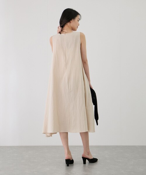 Jayro（ジャイロ）の「Aラインノースリーブワンピース（ワンピース・レディース・ベージュ/ブラック/レッド/グリーン/ターコイズブルー/イエロー系その他6・FREE）」の13枚目の写真