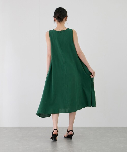 Jayro（ジャイロ）の「Aラインノースリーブワンピース（ワンピース・レディース・ベージュ/ブラック/レッド/グリーン/ターコイズブルー/イエロー系その他6・FREE）」の16枚目の写真