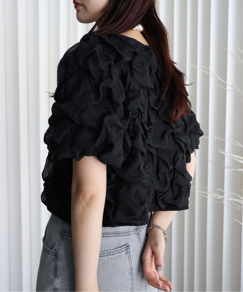 YENNA(イェンナ)の「フクレデザインカットソー(シャツ/ブラウス・レディース・ブラック/ホワイト・FREE)」の16枚目の写真