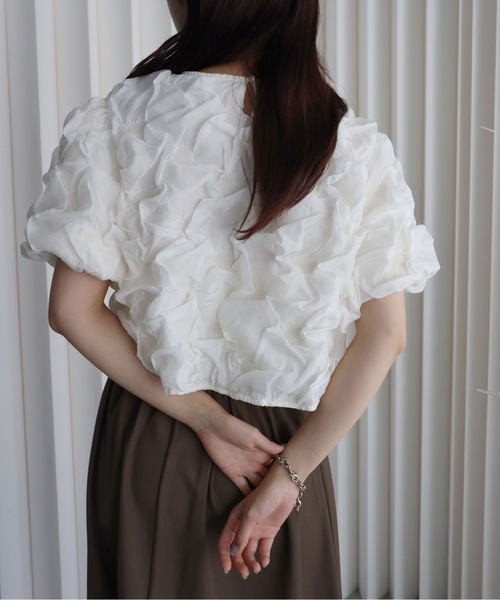 YENNA(イェンナ)の「フクレデザインカットソー(シャツ/ブラウス・レディース・ブラック/ホワイト・FREE)」の9枚目の写真