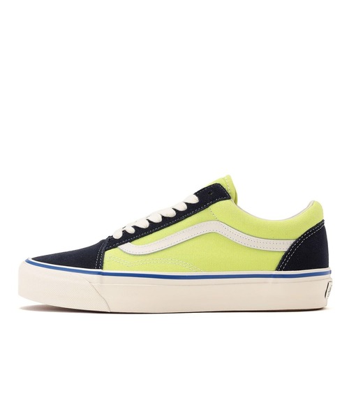 VANS(バンズ)の「PREMIUM OLD SKOOL VN000D9JEZR(スニーカー・メンズ・マルチ・10h/9h/8h/9/10/8/11/7h/12/7/6h/6)」の1枚目の写真