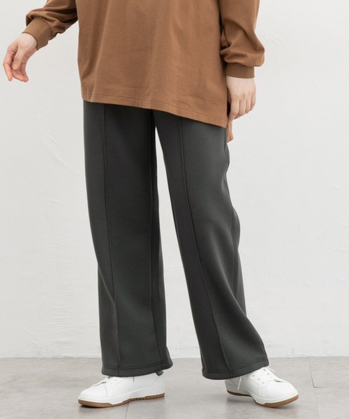 Honeys（ハニーズ）の「きれいめスウェットパンツ（スウェットパンツ・レディース・ブラウン/ブラック/杢グレー/グレイッシュベージュ/スミクロ・S/LL/L/M）」の10枚目の写真