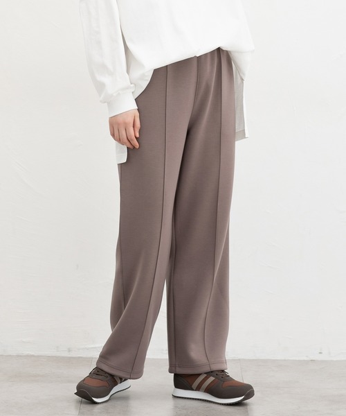 Honeys（ハニーズ）の「きれいめスウェットパンツ（スウェットパンツ・レディース・ブラウン/ブラック/杢グレー/グレイッシュベージュ/スミクロ・S/LL/L/M）」の15枚目の写真