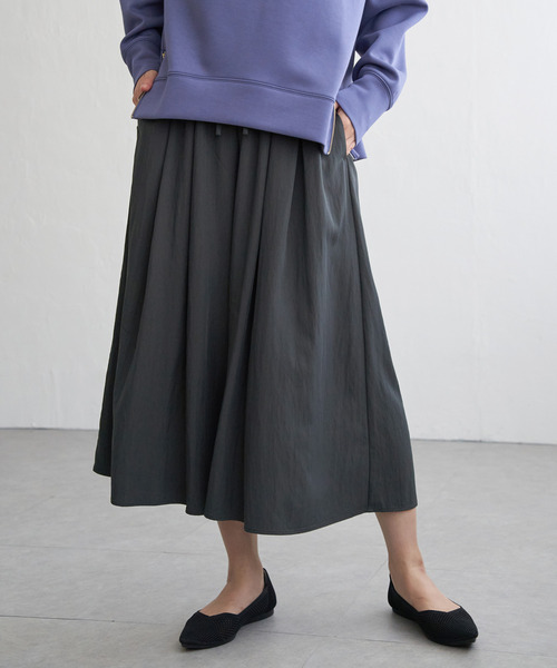 ikka(イッカ)の「ビンテージツイルタックスカーチョ(その他パンツ・レディース・オリーブ/チャコールグレー/梅/ベージュ/ネイビー・L/M/S)」の2枚目の写真
