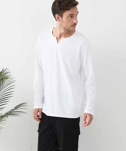 JEANS MATE(ジーンズメイト)の「【汗染みの目立ちにくいTシャツ ZEROSTAIN/ゼロステイン】キーネック ロンT 防汚 UVカット(Tシャツ/カットソー・メンズ・ブラック/スミクロ/ホワイト・LARGE/X-LARGE/MEDIUM)」の1枚目の写真