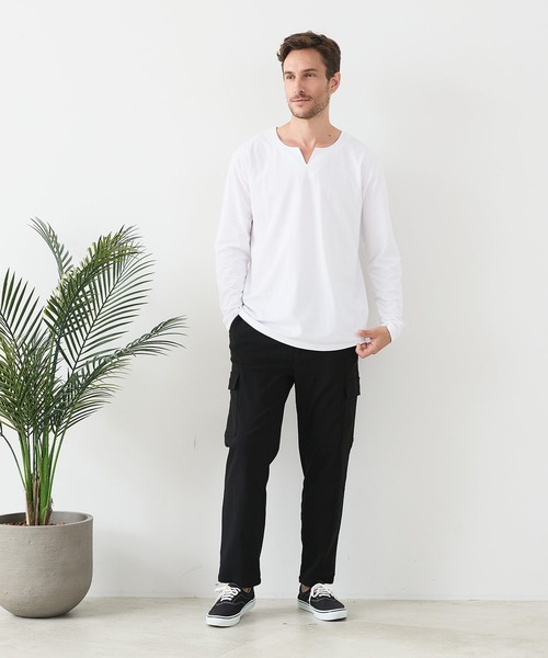 JEANS MATE(ジーンズメイト)の「【汗染みの目立ちにくいTシャツ ZEROSTAIN/ゼロステイン】キーネック ロンT 防汚 UVカット(Tシャツ/カットソー・メンズ・ブラック/スミクロ/ホワイト・LARGE/X-LARGE/MEDIUM)」の5枚目の写真