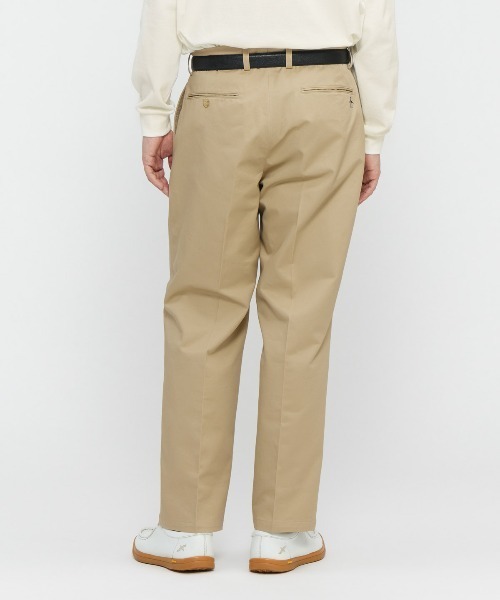 penguin BY MUNSINGWEAR(ペンギン バイ マンシングウェア)の「【STYLE M1A-2】COTTON CHINO 2タックパンツ ゴルフウェア(チノパンツ・メンズ・グレー/ベージュ・L/XL/M)」の9枚目の写真