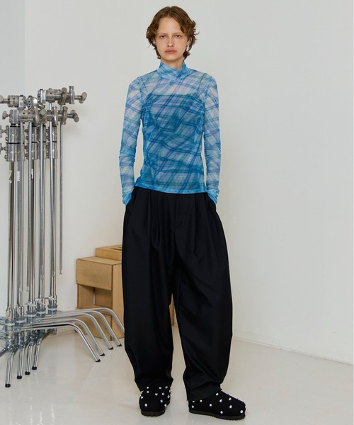 MAISON SPECIAL(メゾンスペシャル)の「Plaid Mesh Tops/チェックメッシュトップス(Tシャツ/カットソー・レディース・オフホワイト/ブルー/ブラック・FREE)」の4枚目の写真