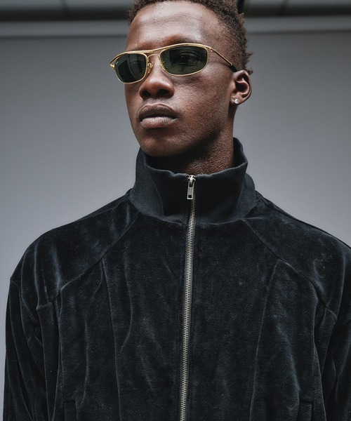 ANDER HUNK(アンダーハンク)の「Velours Short Track Jacket / ベロアショートトラックジャケット(ジャージ・メンズ・その他/ブラック・MEDIUM/LARGE)」の4枚目の写真