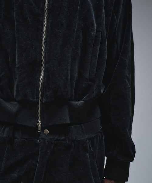 ANDER HUNK(アンダーハンク)の「Velours Short Track Jacket / ベロアショートトラックジャケット(ジャージ・メンズ・その他/ブラック・MEDIUM/LARGE)」の5枚目の写真