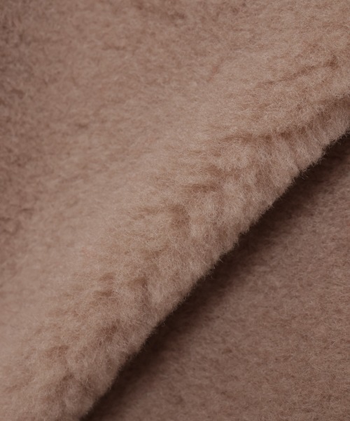 CINOH(チノ)の「BOA COAT(その他アウター・レディース・ベージュ/ブラック/レッド・36/38)」の6枚目の写真