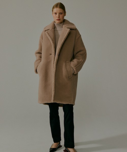 CINOH(チノ)の「BOA COAT(その他アウター・レディース・ベージュ/ブラック/レッド・36/38)」の11枚目の写真