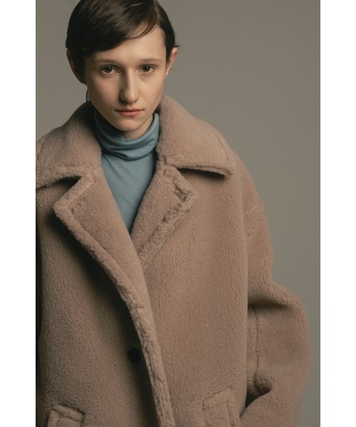 CINOH(チノ)の「BOA COAT(その他アウター・レディース・ベージュ/ブラック/レッド・36/38)」の9枚目の写真