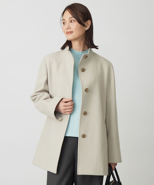J.PRESS Ladies(J.プレス レディス)の「ショートビーバー ミディ丈 スタンドカラー コート(その他アウター・レディース・グレー系/ダルブルー系/ベージュ系/ライトグレー系・S/XS)」の3枚目の写真
