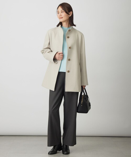 J.PRESS Ladies(J.プレス レディス)の「ショートビーバー ミディ丈 スタンドカラー コート(その他アウター・レディース・グレー系/ダルブルー系/ベージュ系/ライトグレー系・S/XS)」の16枚目の写真
