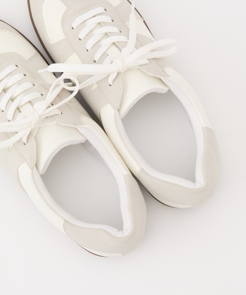 COLONY 2139(コロニートゥーワンスリーナイン)の「ジャーマントレーナースニーカー lady's(スニーカー・レディース・ホワイト・MEDIUM/LARGE)」の5枚目の写真