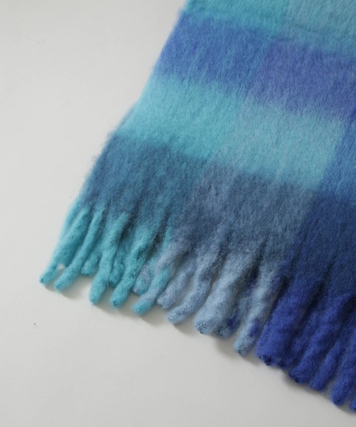 NANO universe（ナノユニバース）の「ボリュームフリンジマフラー / チェック（マフラー・メンズ・ブルー/グリーン/オレンジ・FREE）」の5枚目の写真