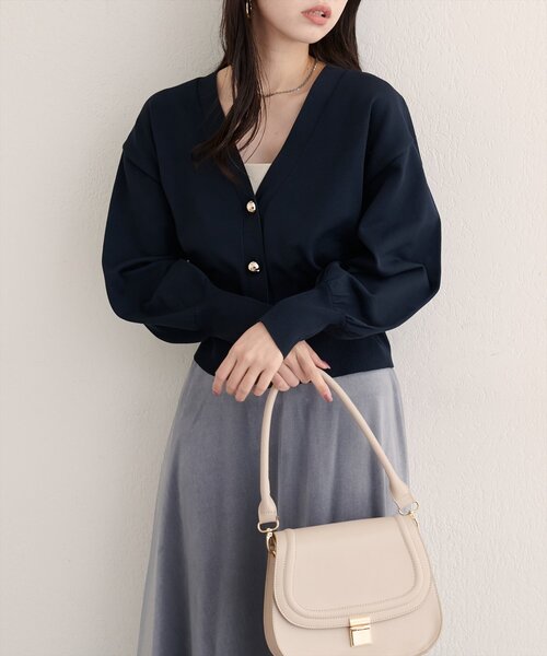 natural couture(ナチュラルクチュール)の「【WEB限定】コロンボタンVネックカーデ(カーディガン/ボレロ・レディース・ブラウン/ネイビー/アイボリー/ブルー・FREE)」の15枚目の写真