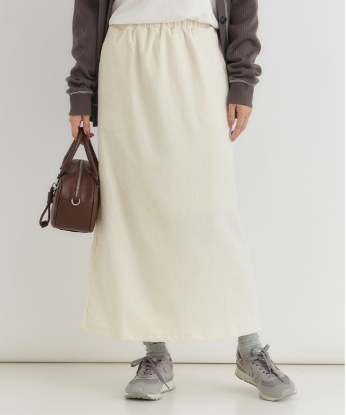 Right-on（ライトオン）の「【HONEYSUCKLE ROSE】シェニールスカート(ウエストゴム・ストレッチ・秋カラー・体型を拾いにくい・親子でお揃い）（スカート・レディース・ダークグレー/ブラウン/オフホワイト・M/S/L）」の17枚目の写真