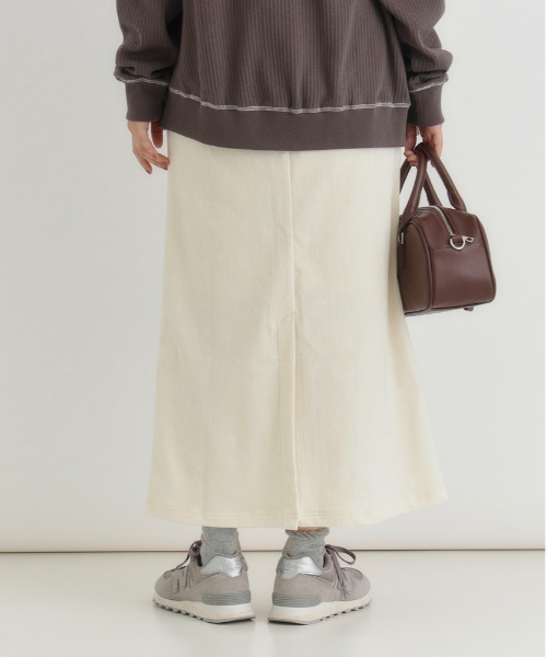 Right-on（ライトオン）の「【HONEYSUCKLE ROSE】シェニールスカート(ウエストゴム・ストレッチ・秋カラー・体型を拾いにくい・親子でお揃い）（スカート・レディース・ダークグレー/ブラウン/オフホワイト・M/S/L）」の19枚目の写真