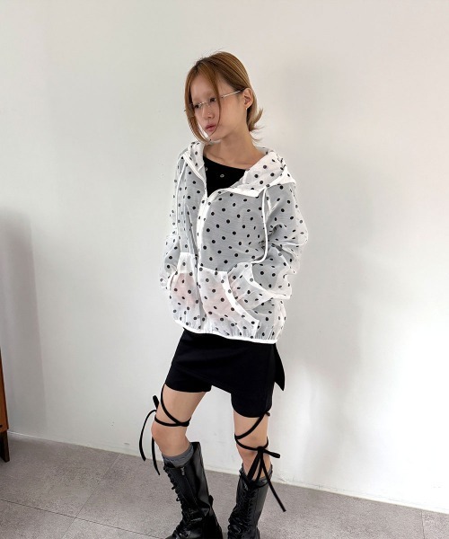 4INT.(フォイント)の「【スカパン】レイヤード レギンス バイカー ショートパンツ(その他パンツ・レディース・ブラック/チャコール・FREE)」の4枚目の写真
