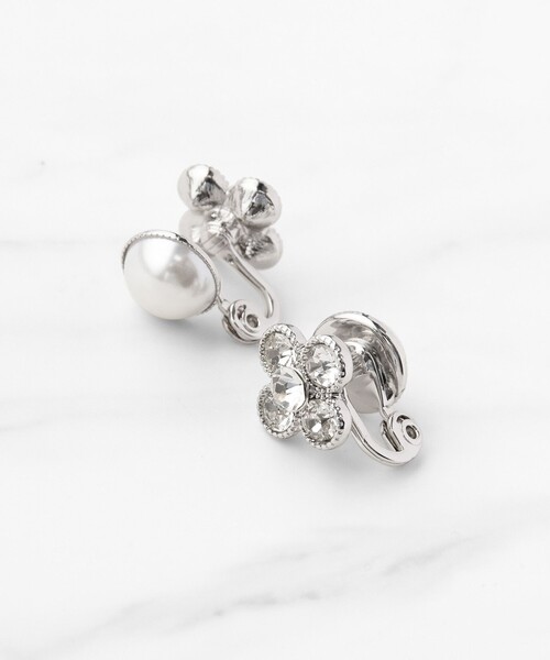 TOCCA（トッカ）の「WITH FLORA 2WAY EARRINGS イヤリング（イヤリング・レディース・シルバー系/ゴールド系・F）」の15枚目の写真