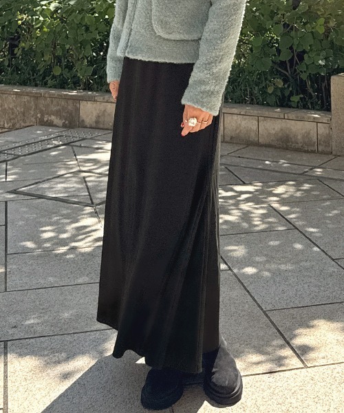 JENNE(ジェンヌ)の「シンプルバイアススカート(スカート・レディース・ブラック/グレー・SMALL/MEDIUM/LARGE)」の7枚目の写真