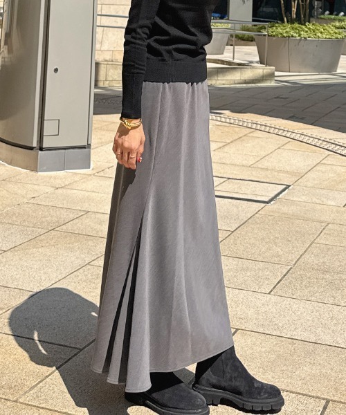 JENNE(ジェンヌ)の「シンプルバイアススカート(スカート・レディース・ブラック/グレー・SMALL/MEDIUM/LARGE)」の17枚目の写真