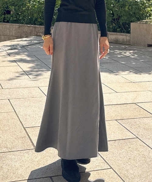 JENNE(ジェンヌ)の「シンプルバイアススカート(スカート・レディース・ブラック/グレー・SMALL/MEDIUM/LARGE)」の20枚目の写真
