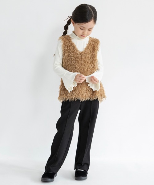 BRANSHES（ブランシェス）の「【プチレディ】シャギーベスト付きトップスセット（Tシャツ/カットソー・キッズ・アイボリー/ブラック・100/140/120/150/130/110/90）」の3枚目の写真