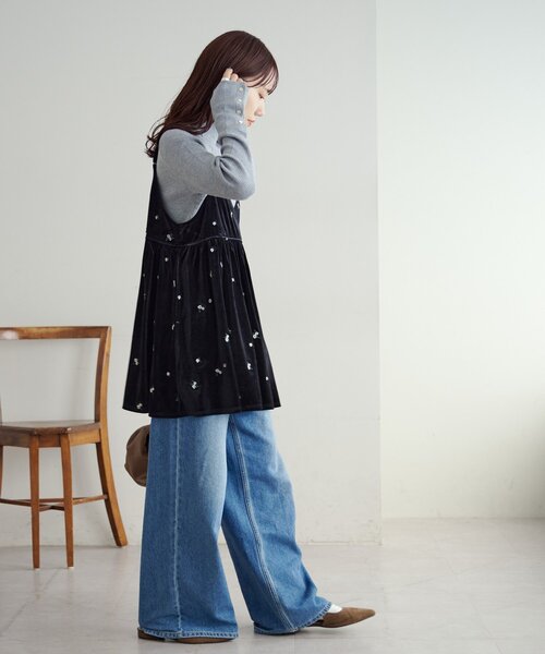 DISCOAT(ディスコート)の「【WEB限定】ベロア刺繍カシュクールキャミチュニック(チュニック・レディース・ブラック/ネイビー・FREE)」の13枚目の写真