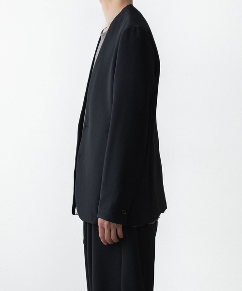 ATTACHMENT(アタッチメント)の「PE ストレッチ ダブルクロス カラーレス JKT / PE STRETCH DOUBLE CLOTH COLLARLESS JKT(ノーカラージャケット・メンズ・ライトグレー/ブラック/ダークブラウン・2)」の15枚目の写真