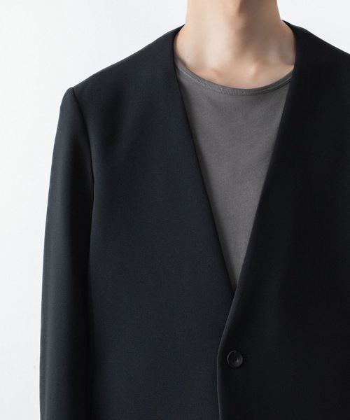 ATTACHMENT(アタッチメント)の「PE ストレッチ ダブルクロス カラーレス JKT / PE STRETCH DOUBLE CLOTH COLLARLESS JKT(ノーカラージャケット・メンズ・ライトグレー/ブラック/ダークブラウン・2)」の17枚目の写真