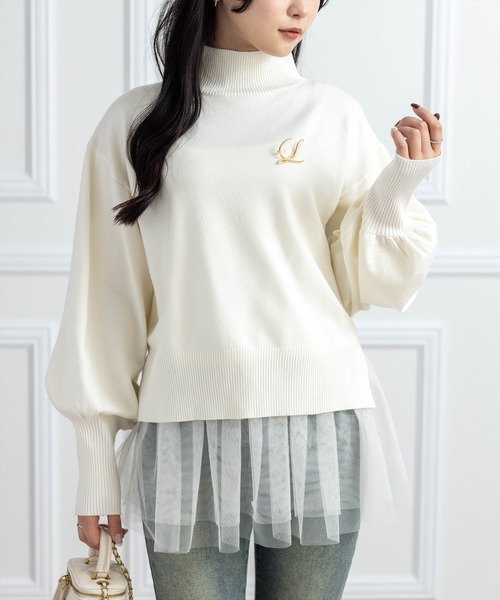 CLEAR BASIC（クリアベーシック）の「ブローチ付きハイネックニットトップス＆チュールキャミセット[大人 フェミニン 上品]≪AW新作≫（ニット/セーター・レディース・ブラック/アイボリー/ブラウン・F）」の2枚目の写真