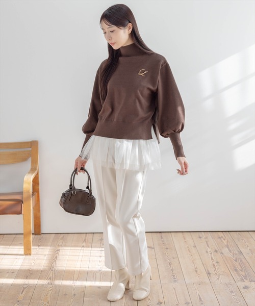 CLEAR BASIC（クリアベーシック）の「ブローチ付きハイネックニットトップス＆チュールキャミセット[大人 フェミニン 上品]≪AW新作≫（ニット/セーター・レディース・ブラック/アイボリー/ブラウン・F）」の22枚目の写真